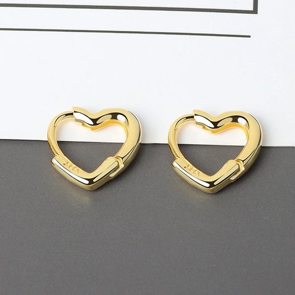 *NEW Gold/925 Sterling Silver Heart Hoop Earrings - Picture 6 of 9